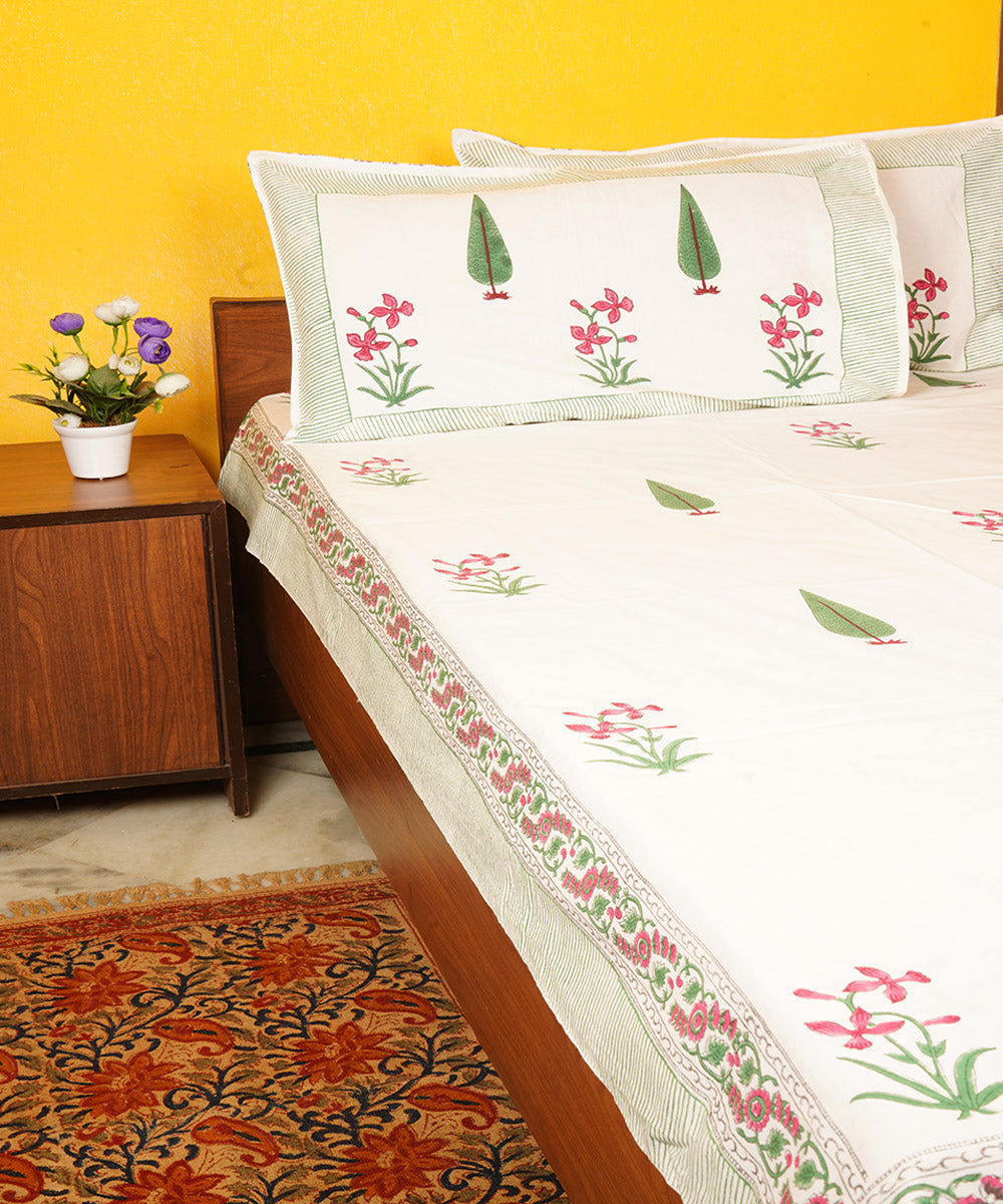 White black hand block printed cotton double bedsheet