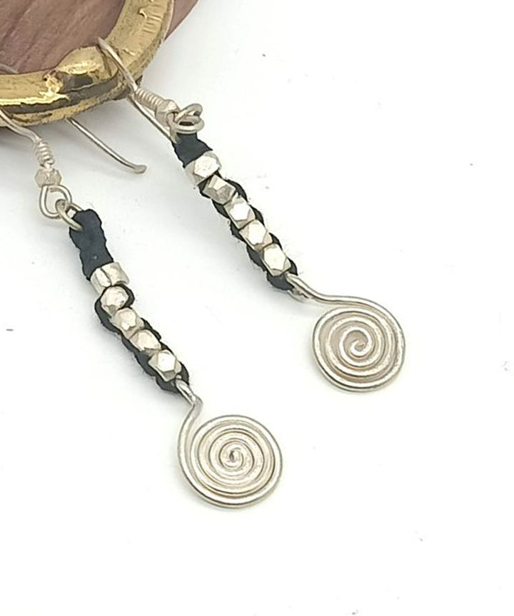 Offwhite handcrafted brass earring