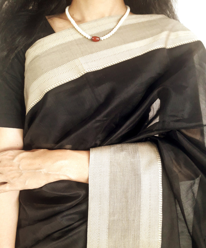 Black handwoven silk maheshwari saree