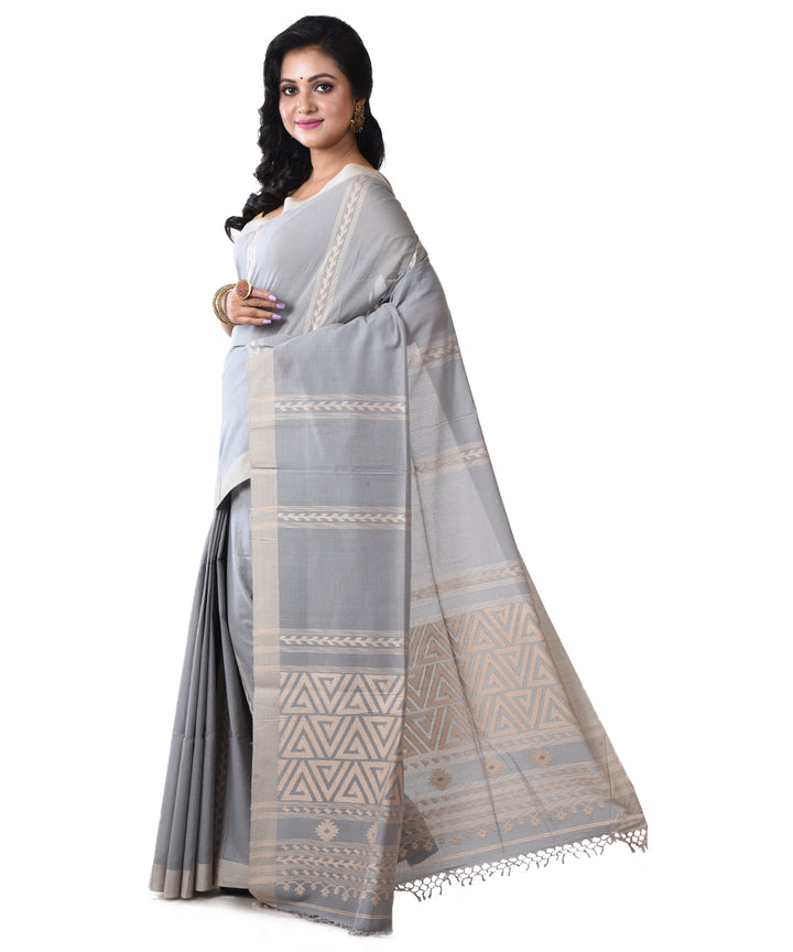 Grey shantipuri handloom cotton saree