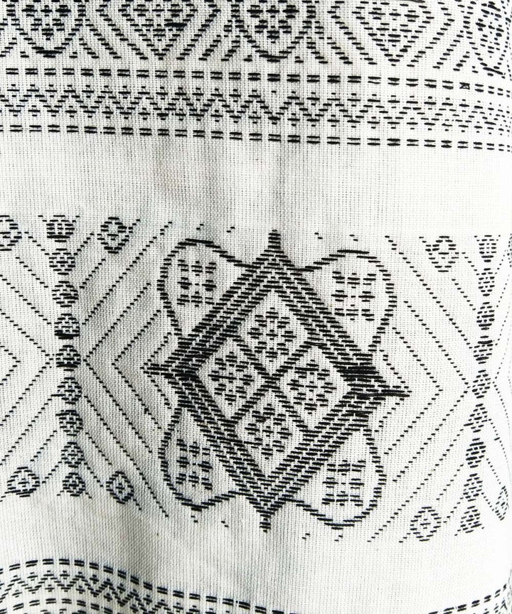 Offwhite black handwoven cotton bomkai dupatta