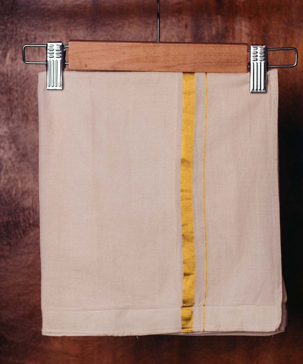 Yashav white handwoven cotton mundu