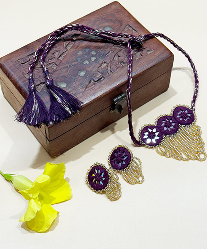 Maroon peach hand made bead mirror cotton glass silver hooks necklace