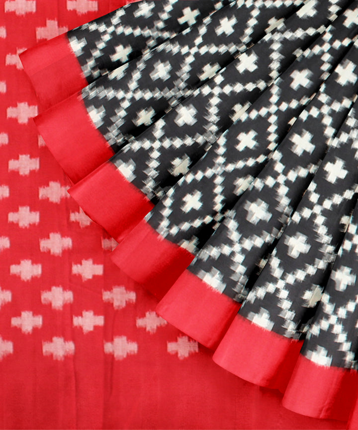 Black red teliarumal cotton handwoven pochampally ikat saree