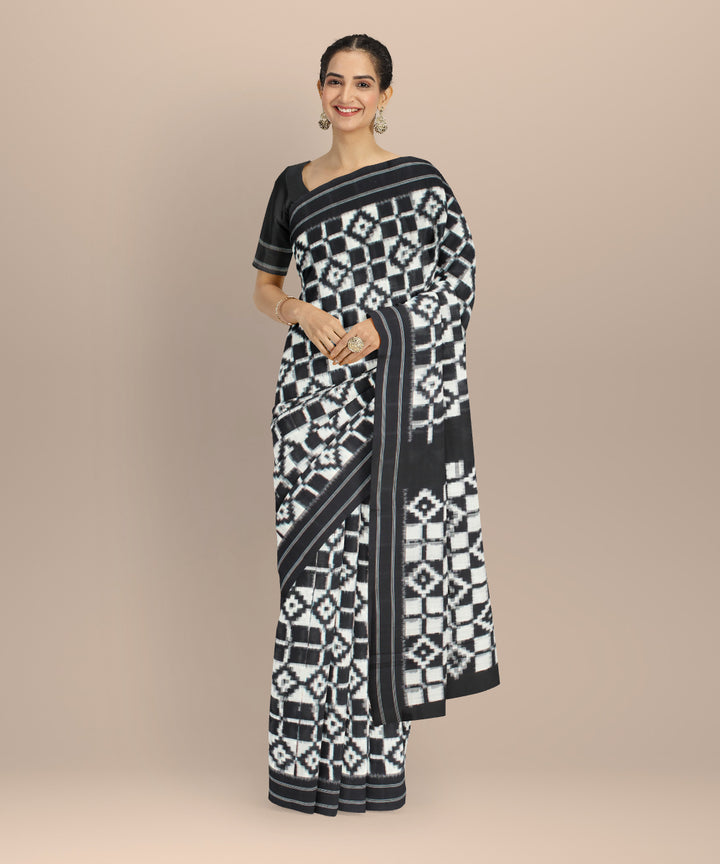 White black teliarumal cotton handloom pochampally ikat saree