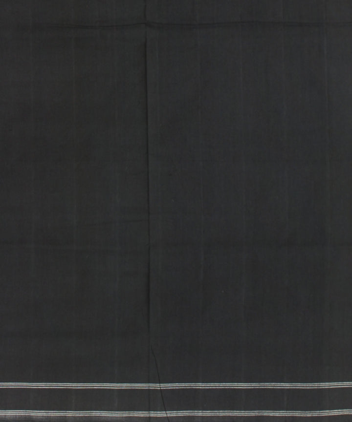 White black teliarumal cotton handloom pochampally ikat saree