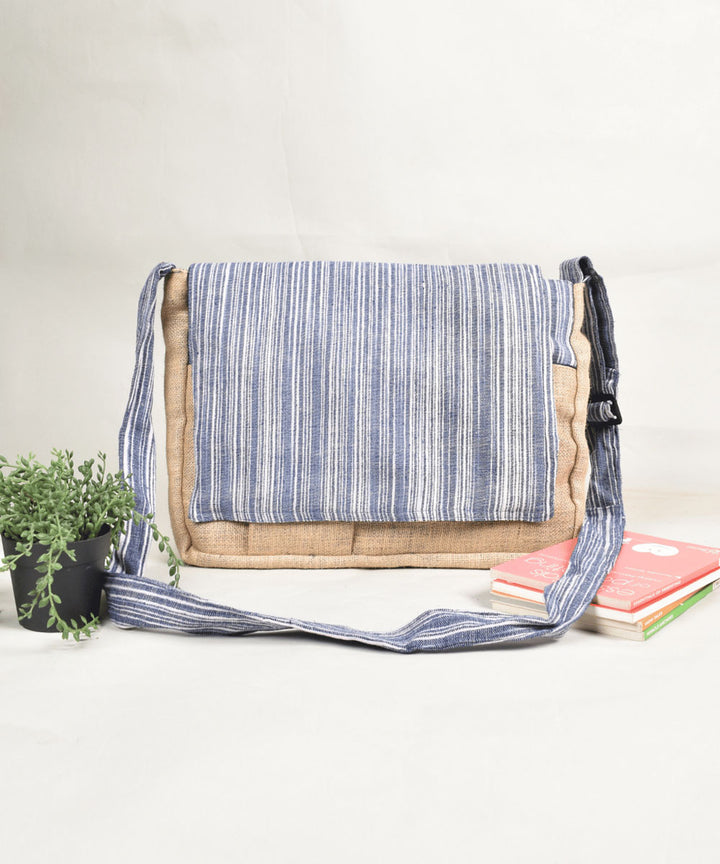 White blue handloom cotton pochampally ikat bag