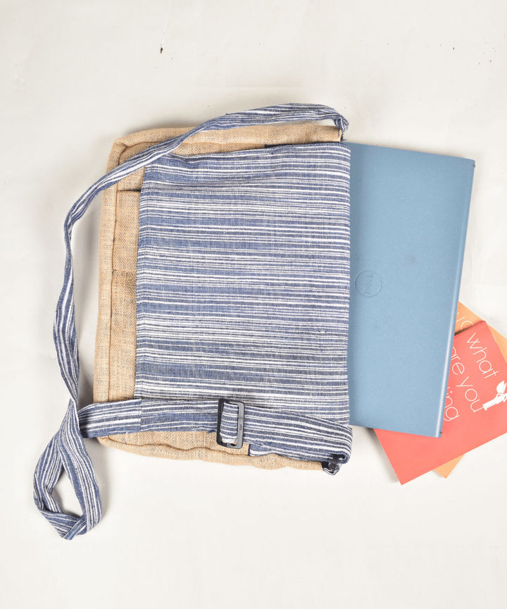 White blue handloom cotton pochampally ikat bag