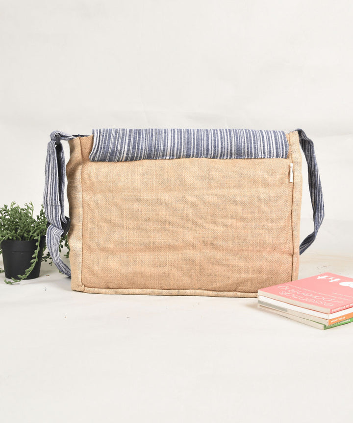 White blue handloom cotton pochampally ikat bag