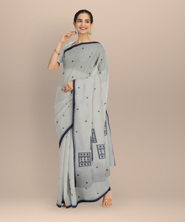 White off white handwoven cotton jamdani saree