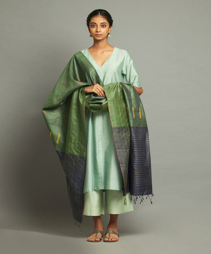 Deep green tussar silk handwoven kosa dupatta