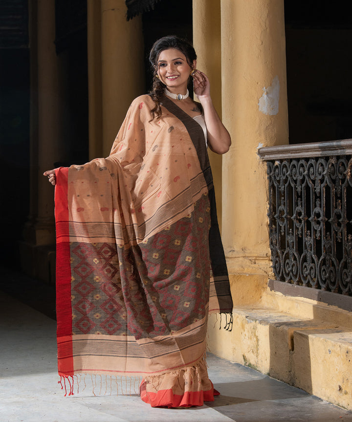 Beige cotton handloom ganga jamuna border jamdani saree
