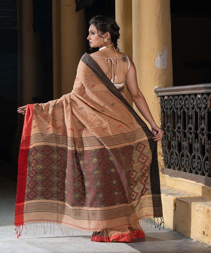 Beige cotton handloom ganga jamuna border jamdani saree