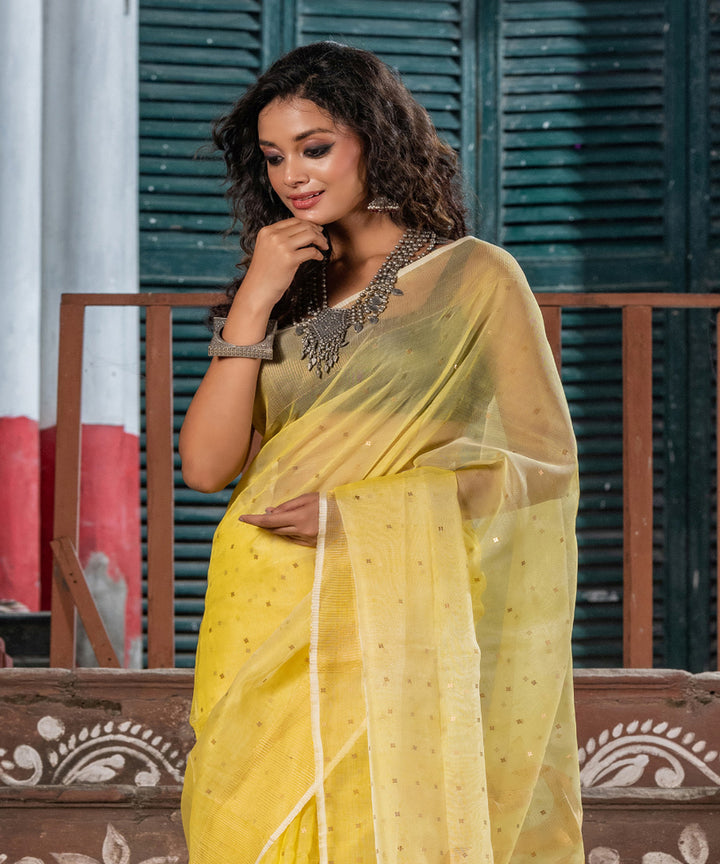 Light yellow silk matka handloom bengal jamdani saree