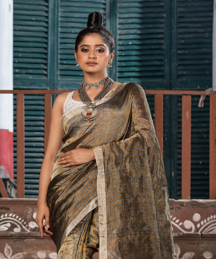 Gold linen checks bengal handloom saree