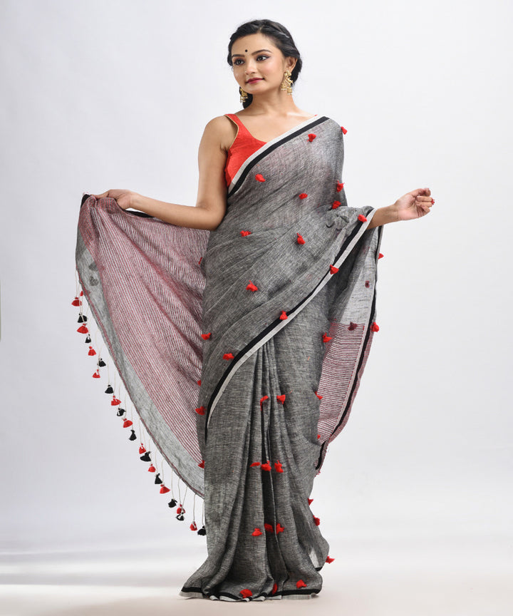 Grey handwoven linen stipes pallu bengal saree
