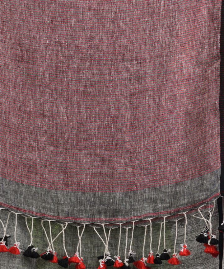 Grey handwoven linen stipes pallu bengal saree