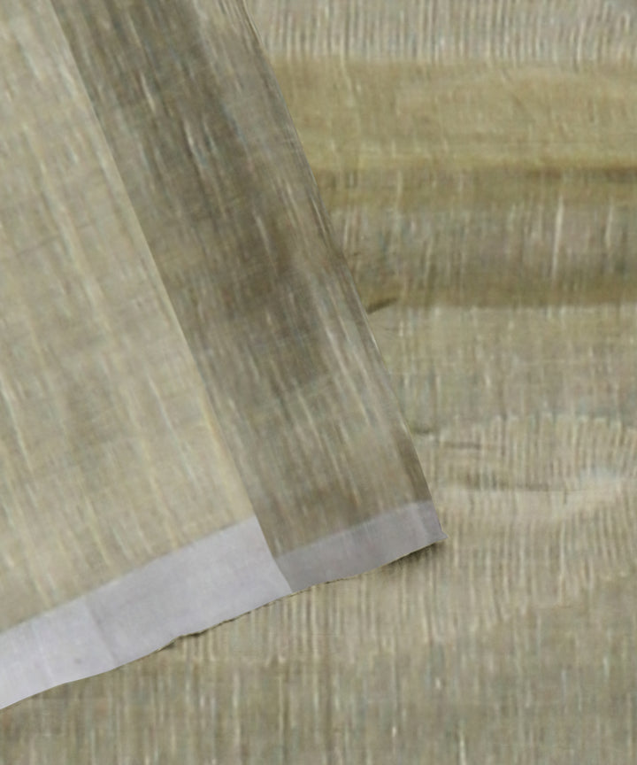 Grey offwhite handloom cotton bengal saree