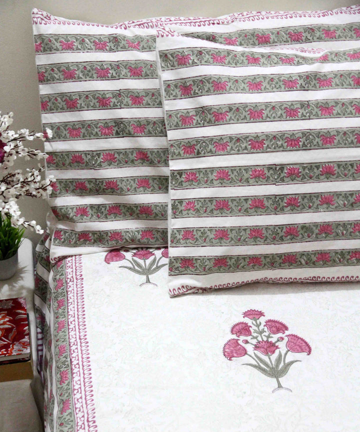 Pink white hand block printed cotton king size bedsheet