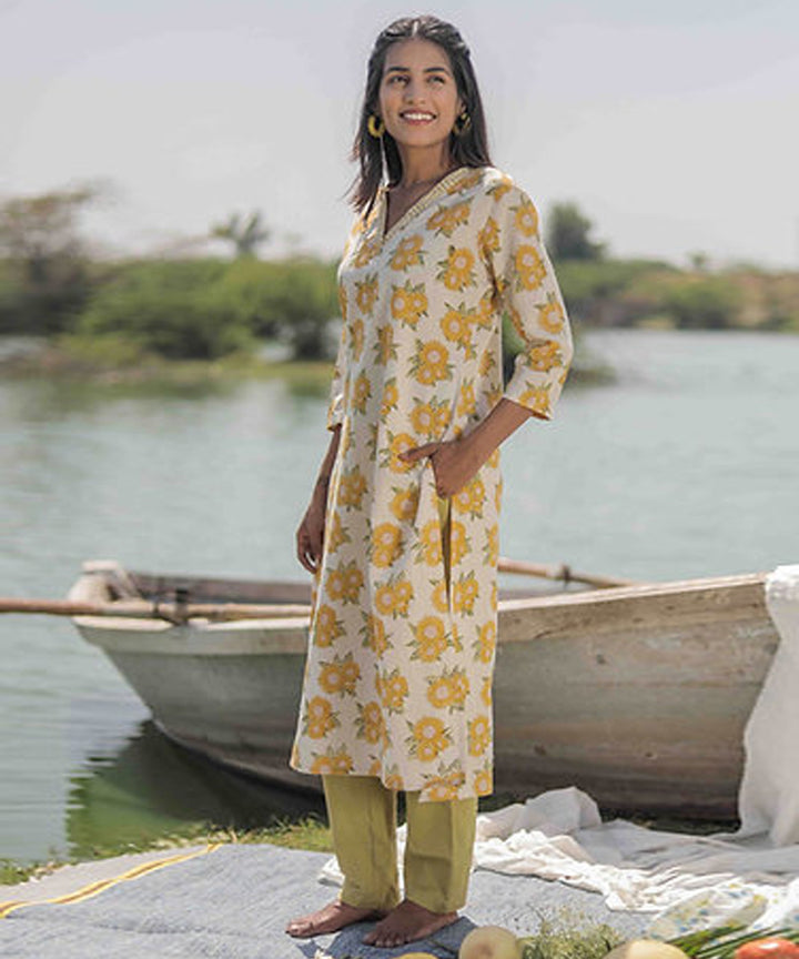 Yellow sunflower handblock printed cotton 3/4 sleeves kurti