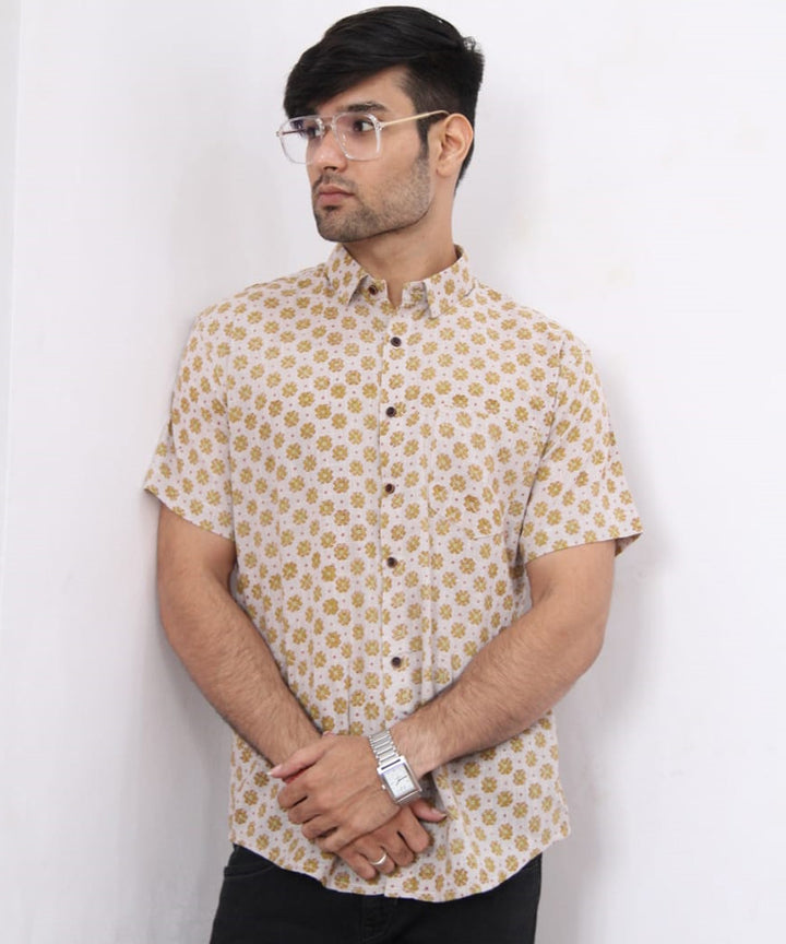 Offwhite butti diamond handblock printed cotton half sleeves shirt