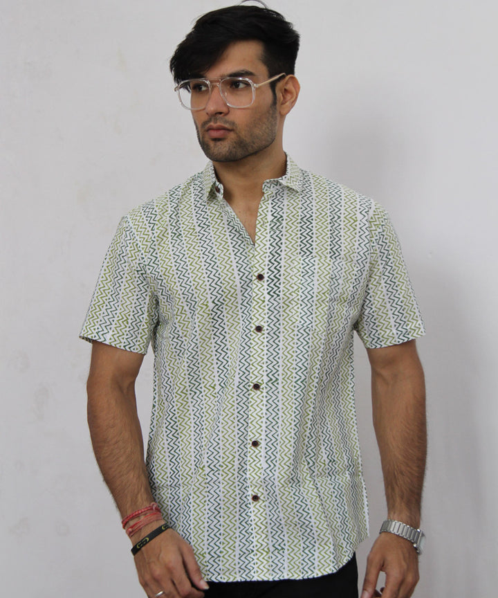 Off white lehariya handblock printed cotton half sleeves shirt