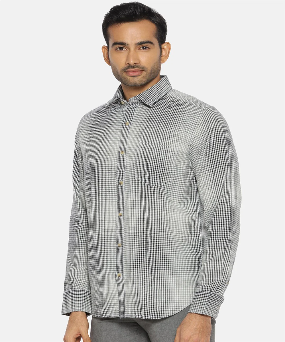 Black & white check regular collared shirt