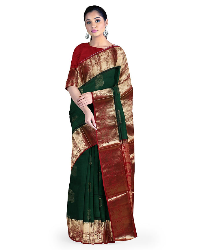 Dark green red pallu handloom karnataka silk saree