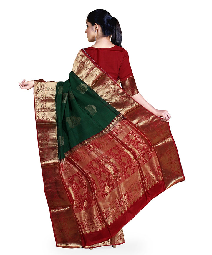 Dark green red pallu handloom karnataka silk saree