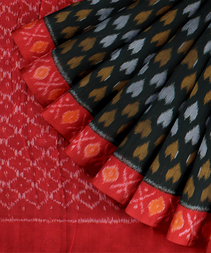 Black red handwoven pochampally cotton ikat saree