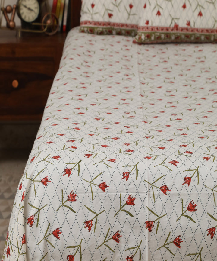 White red block printed sanganeri cotton double bed bedsheet