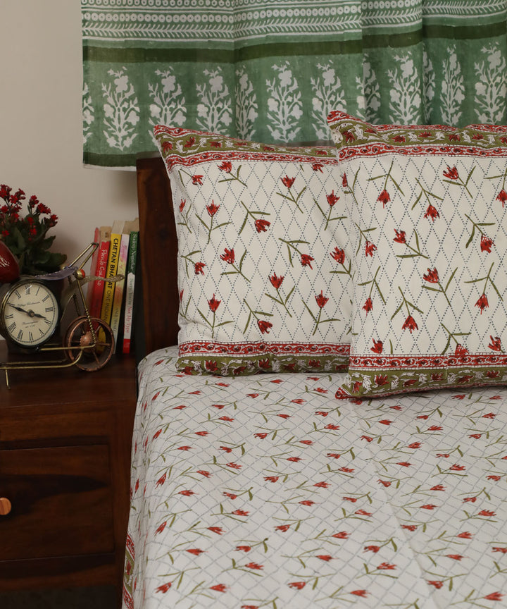 White red block printed sanganeri cotton double bed bedsheet