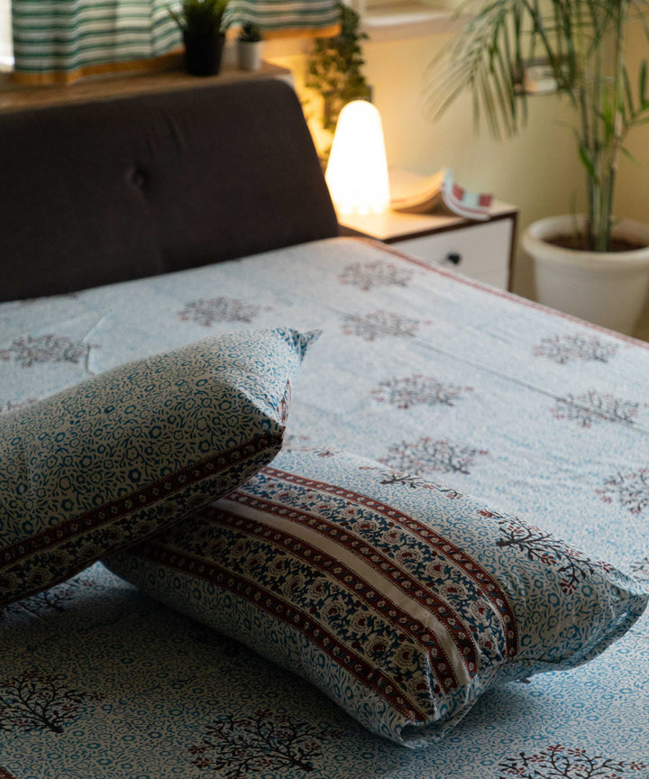 White maroon hand block printed sanganeri cotton double bed bedsheet