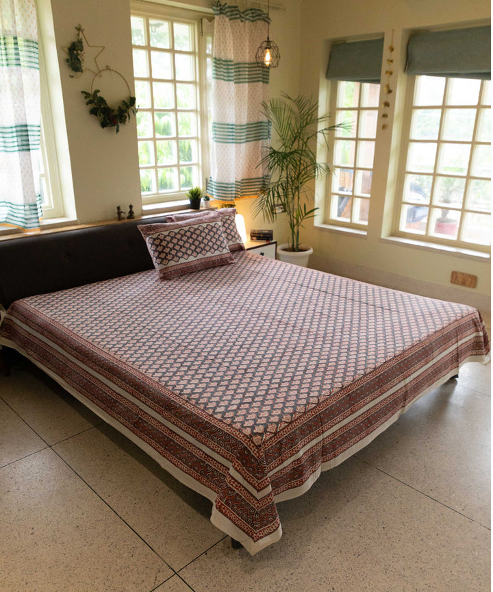 White red hand block printed sanganeri double bed bedsheet
