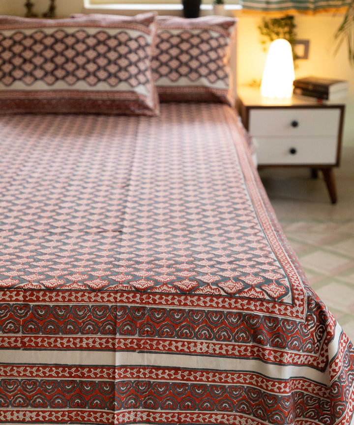 White red hand block printed sanganeri double bed bedsheet