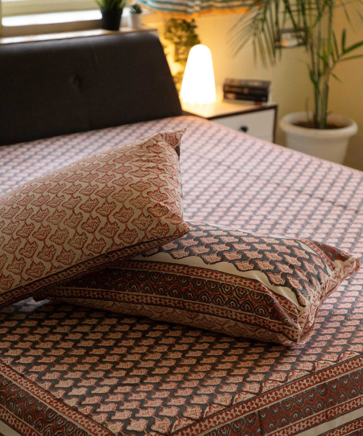 White red hand block printed sanganeri double bed bedsheet