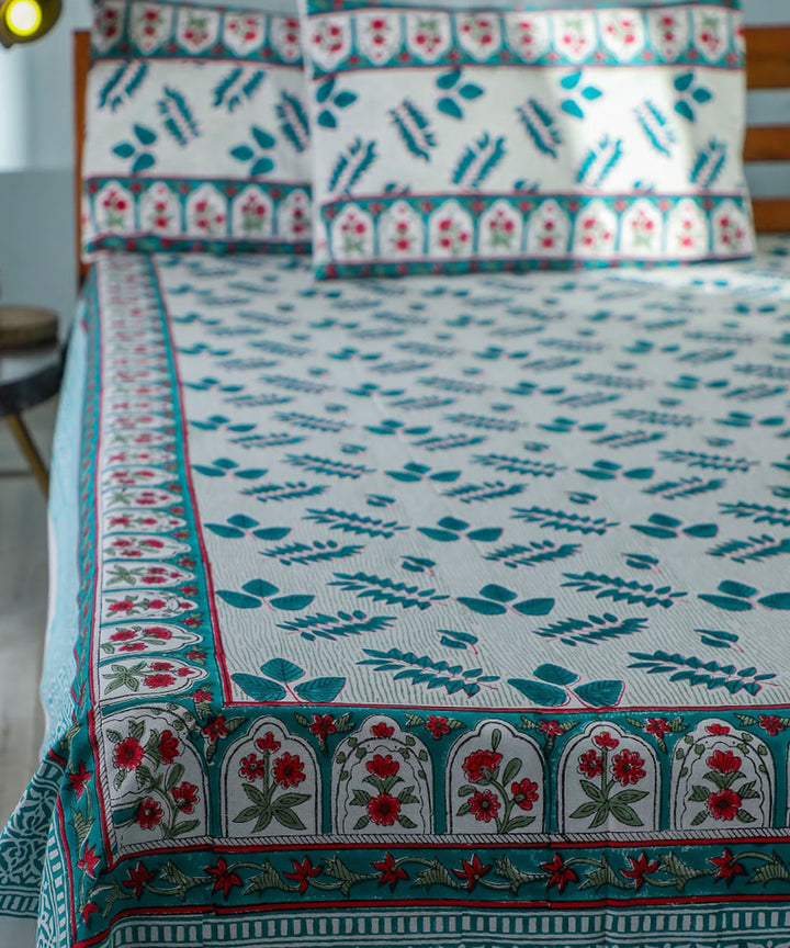 White teel block sanganeri printed cotton double bed bedsheet