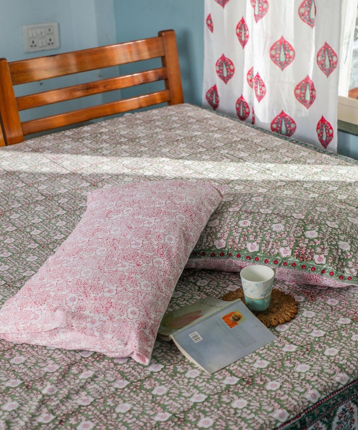 White multicolour block printed cotton double bed bedsheet