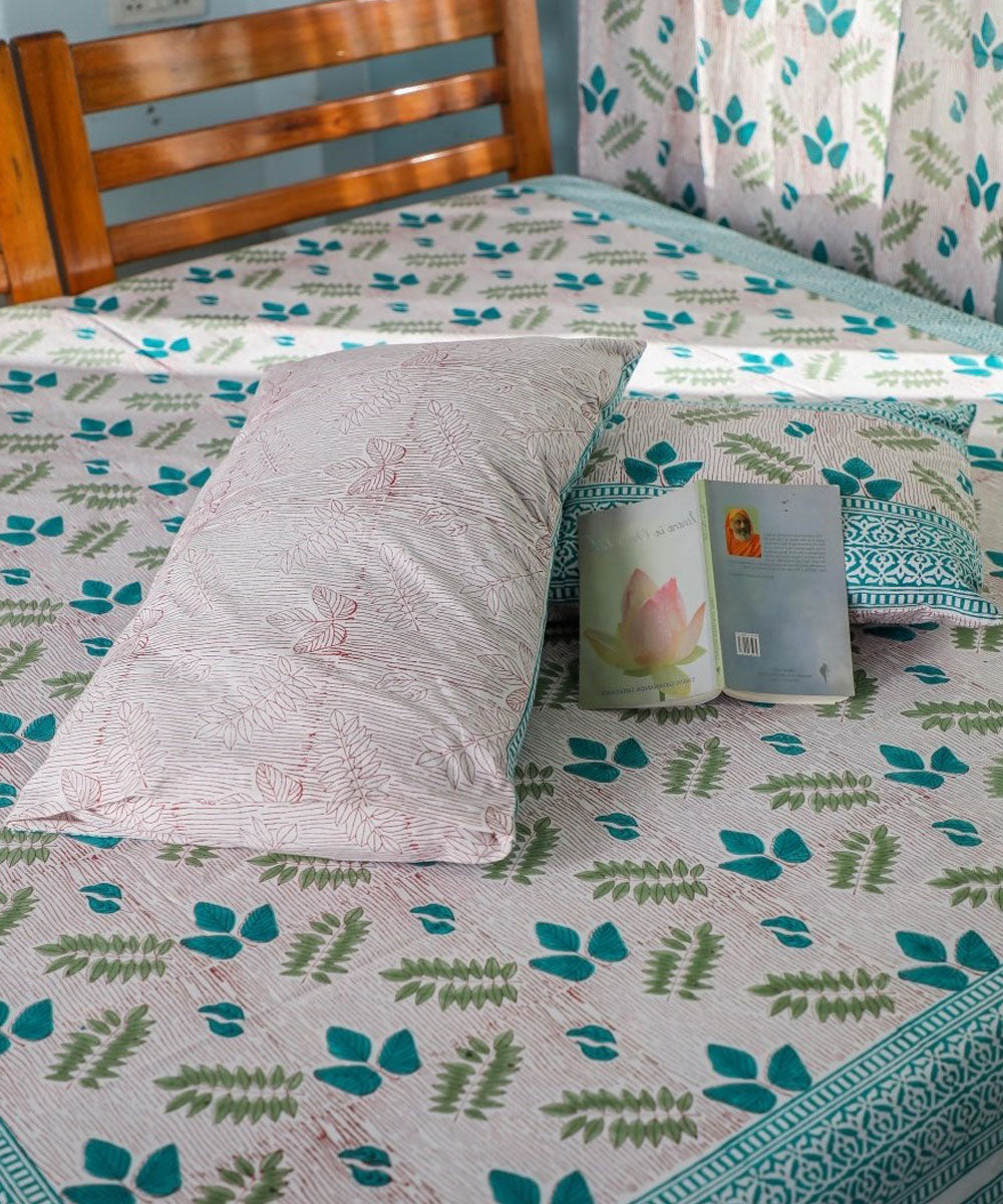 White multicolour block print cotton double bed bedsheet