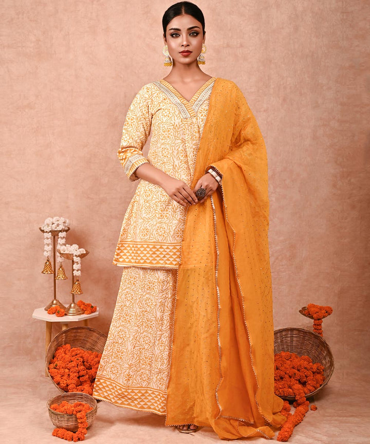 Zeenat chanderi silk kurta set with dupatta- set of 3