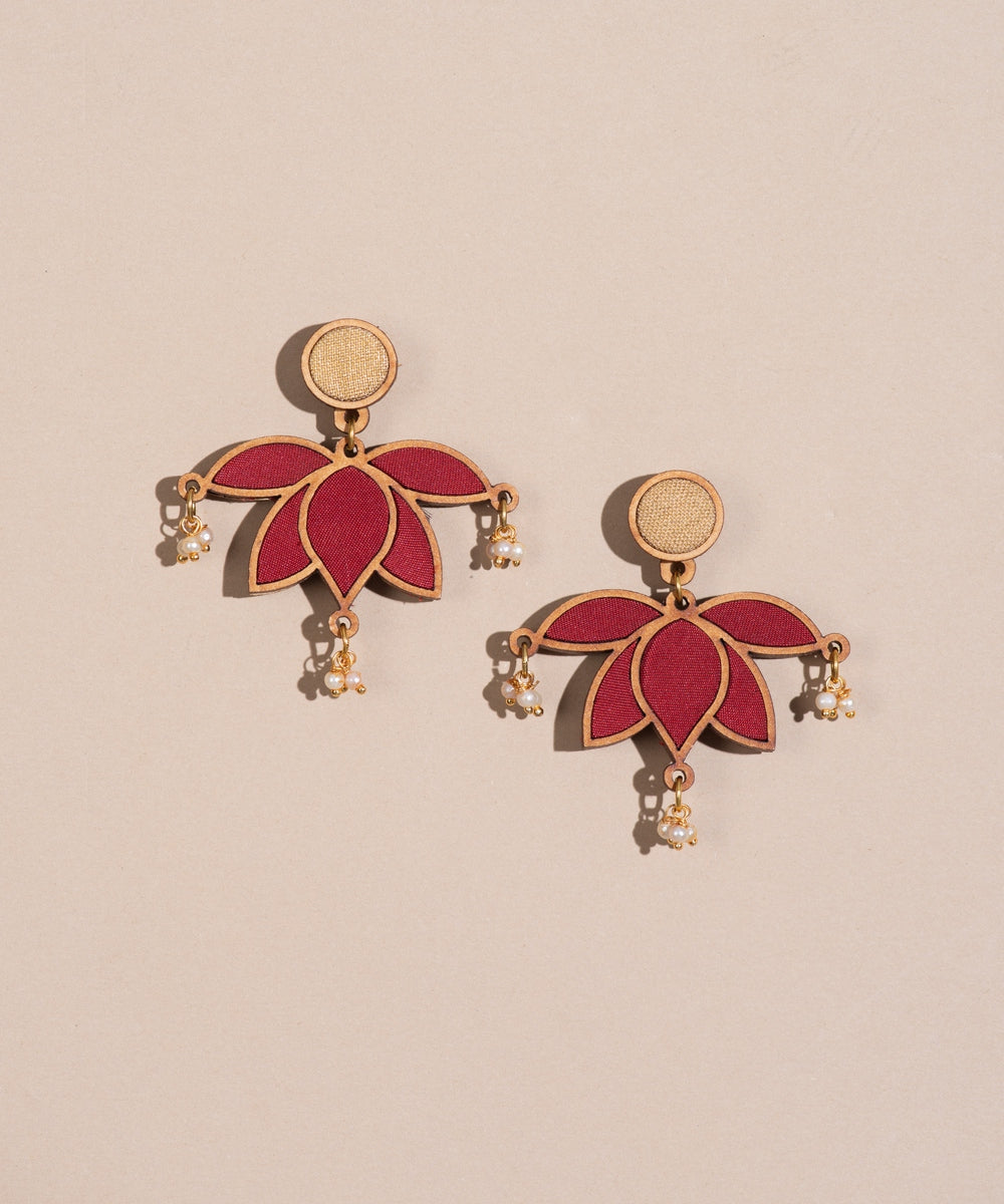 red× gold  handmade earring Berry dance