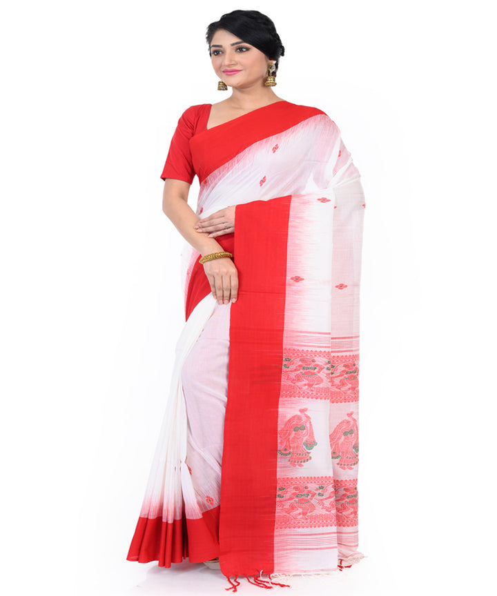White red handloom cotton tangail saree