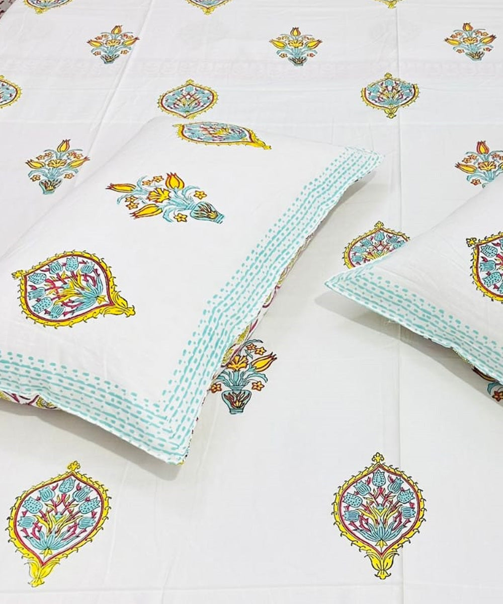Multicolor white sanganeri block print king size bedsheet