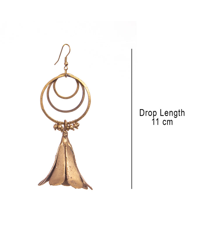 Golden floral clustur dhokra brass earring