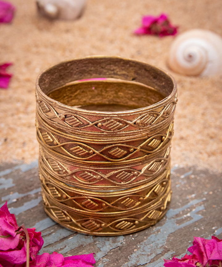 Golden dhokra brass single bangle (Size-2.6)