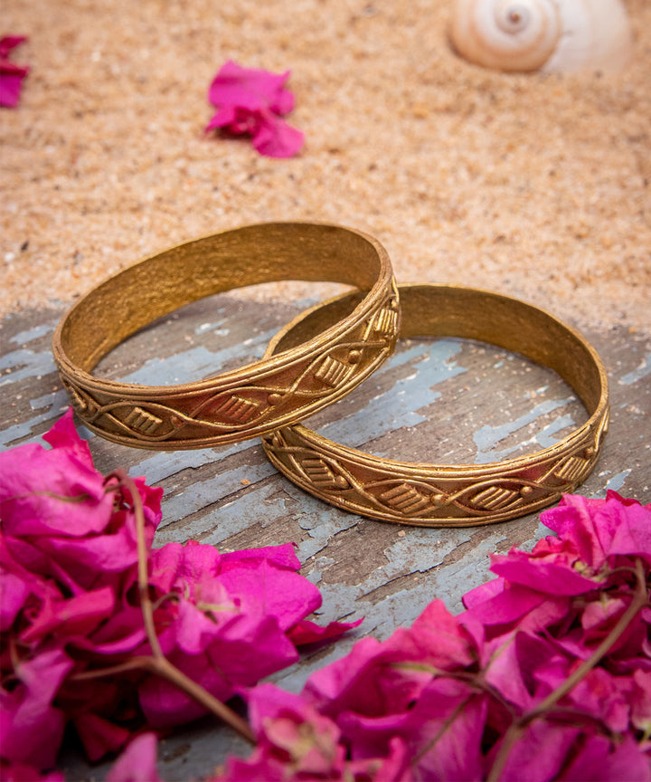 Golden dhokra brass single bangle (Size-2.6)