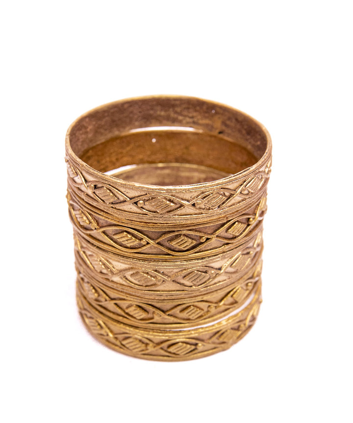 Golden geometric dhokra brass single bangle (Size-2.4)