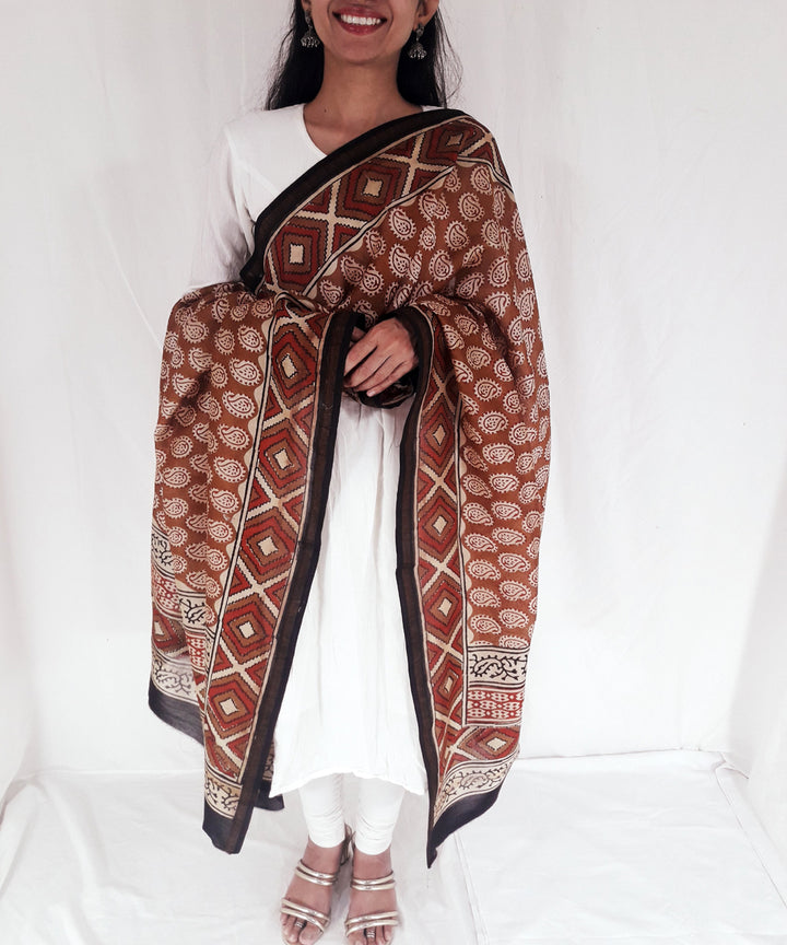 Beige maroon hand block print cotton silk chanderi dupatta