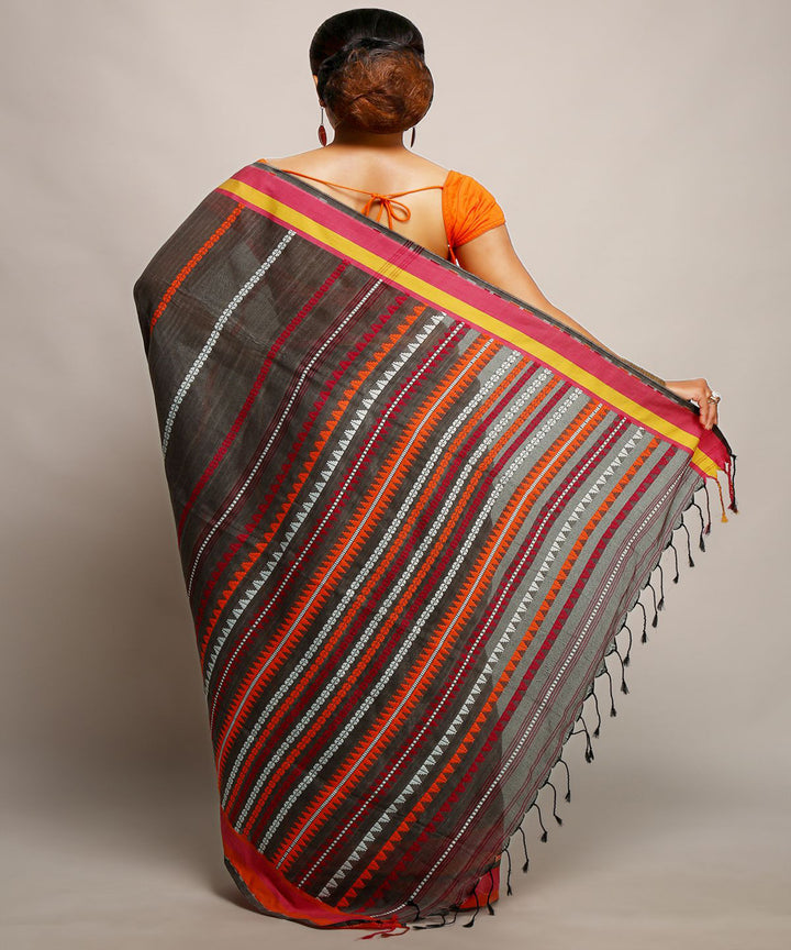 Grey red handwoven begumpuri cotton bengal saree