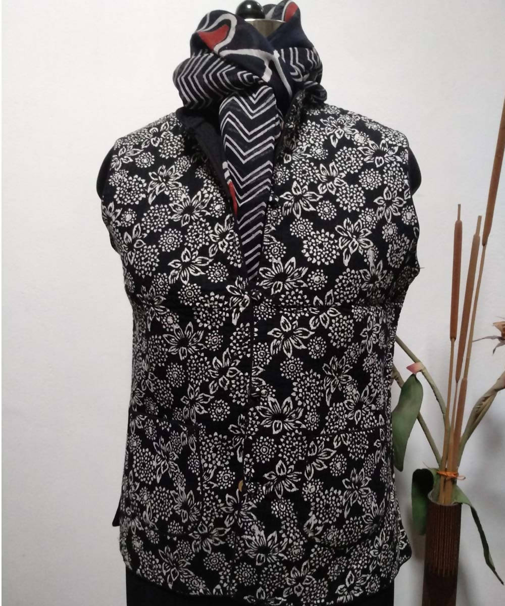 black handblock printed reversible quilted jacket